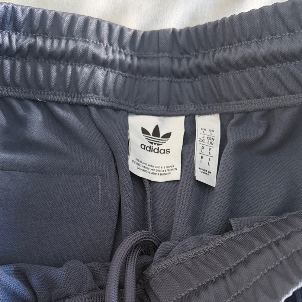 Adidas Argentina Dark Gray Joggers with Blue Stripes - Picture 4 of 4